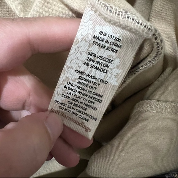 Soft Surroundings Large Mosaica Patterned Stretchy Pull On Pants P5 - Picture 8 of 8